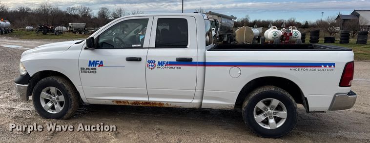 image for item EN0784 2013 RAM 1500 Ext. Cab pickup truck