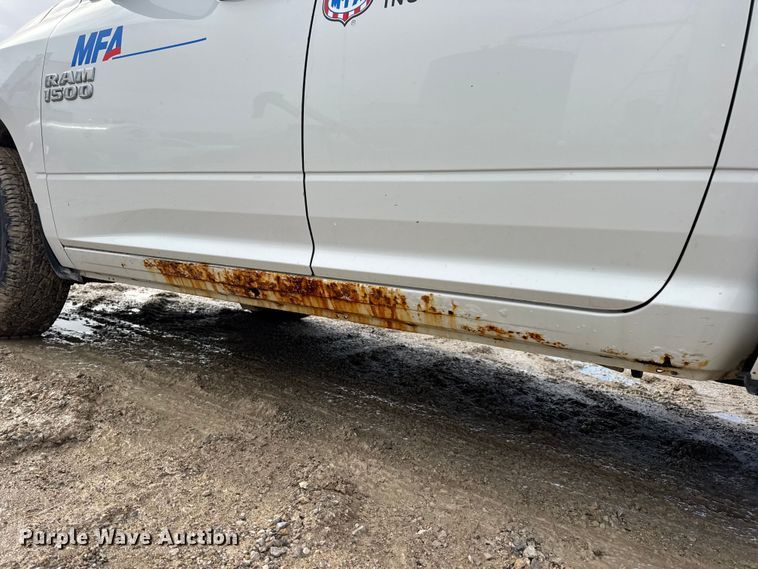 image for item EN0784 2013 RAM 1500 Ext. Cab pickup truck