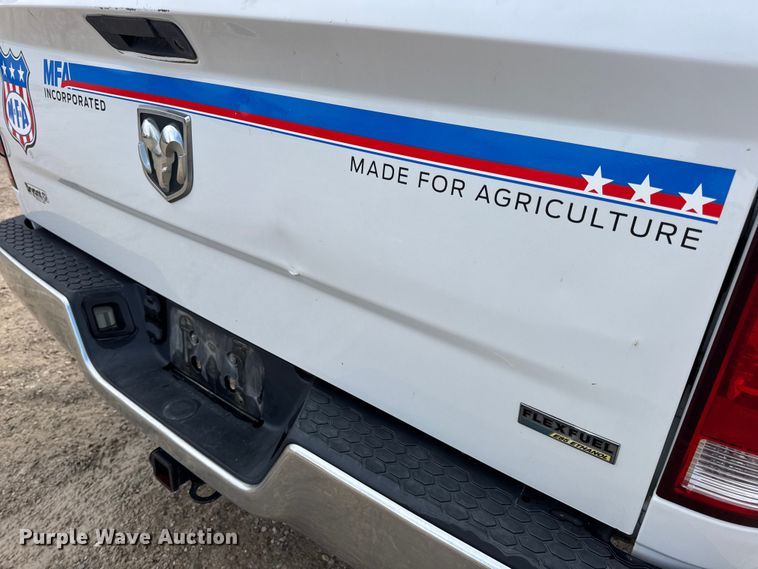 image for item EN0784 2013 RAM 1500 Ext. Cab pickup truck