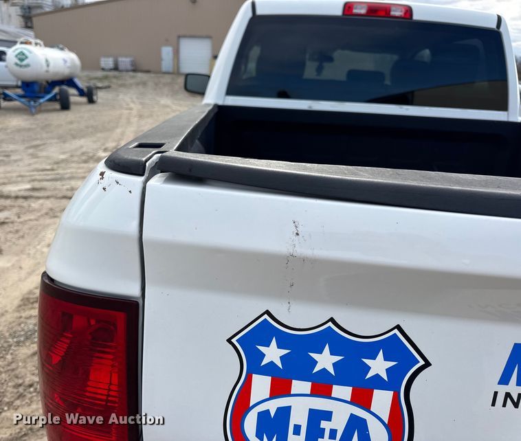 image for item EN0784 2013 RAM 1500 Ext. Cab pickup truck