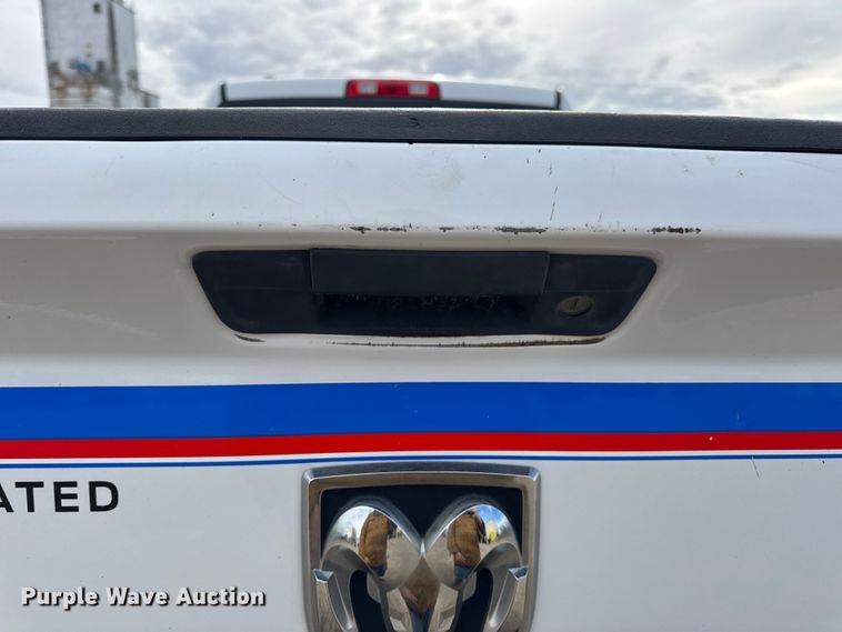 image for item EN0784 2013 RAM 1500 Ext. Cab pickup truck