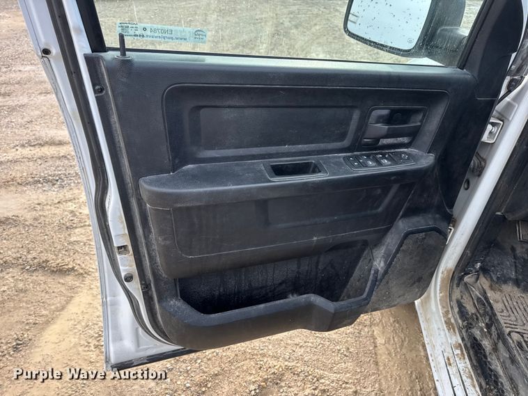 image for item EN0784 2013 RAM 1500 Ext. Cab pickup truck