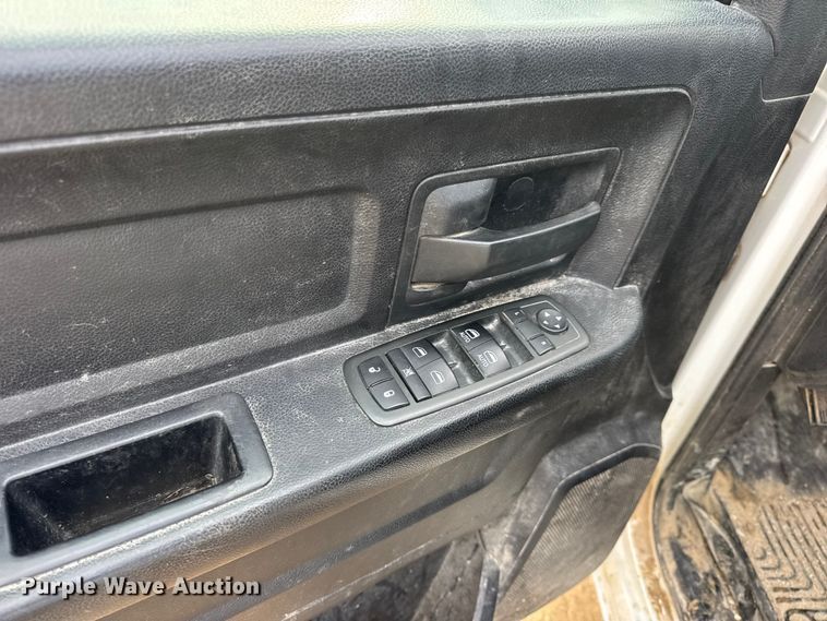 image for item EN0784 2013 RAM 1500 Ext. Cab pickup truck