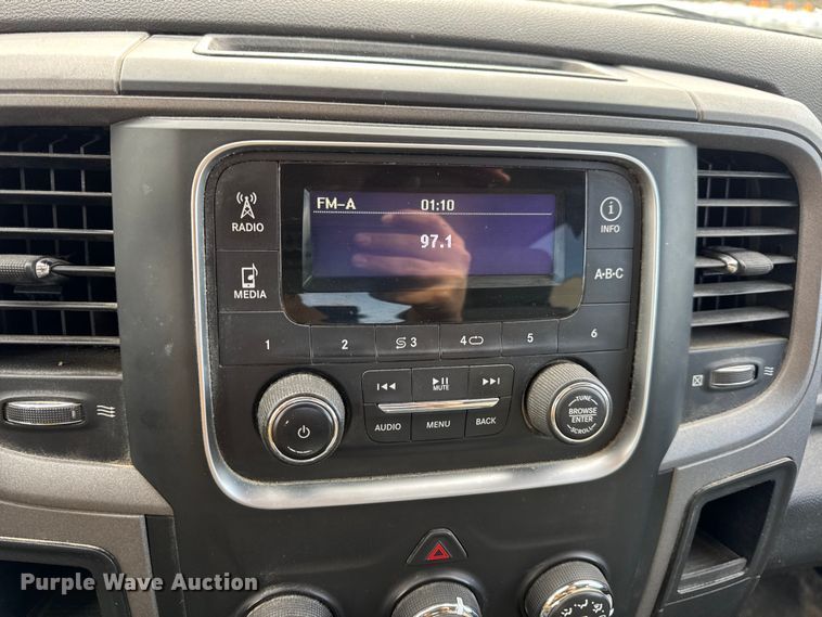 image for item EN0784 2013 RAM 1500 Ext. Cab pickup truck