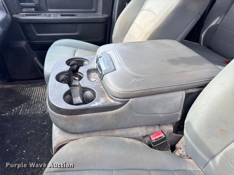 image for item EN0784 2013 RAM 1500 Ext. Cab pickup truck