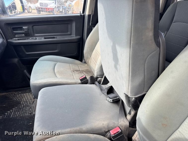 image for item EN0784 2013 RAM 1500 Ext. Cab pickup truck