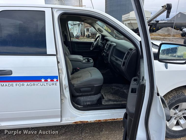 image for item EN0784 2013 RAM 1500 Ext. Cab pickup truck