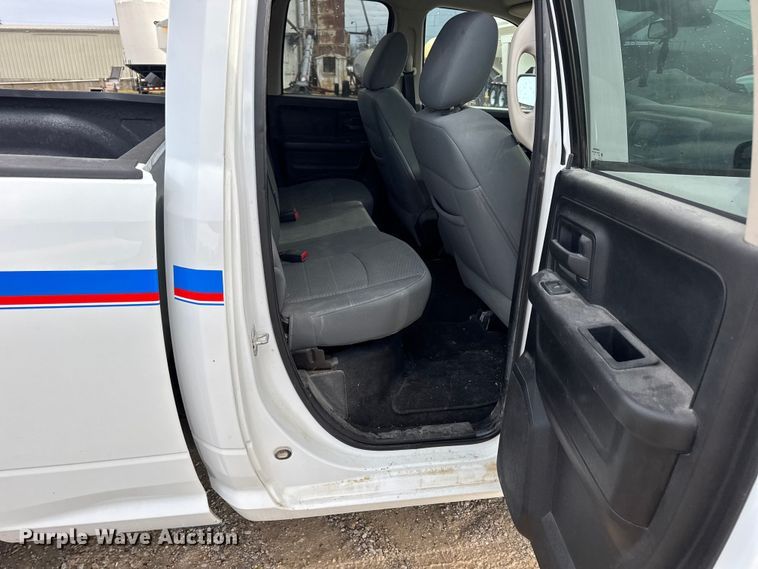 image for item EN0784 2013 RAM 1500 Ext. Cab pickup truck