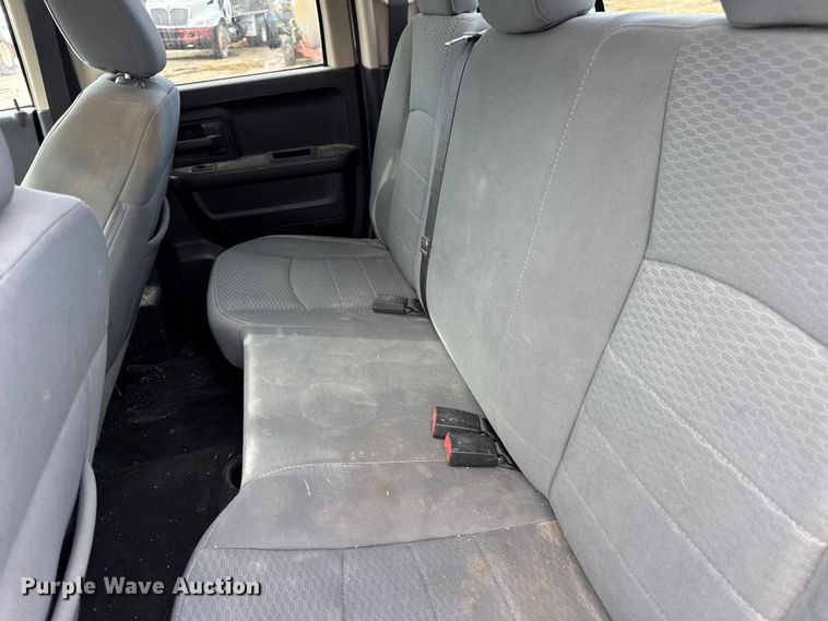 image for item EN0784 2013 RAM 1500 Ext. Cab pickup truck