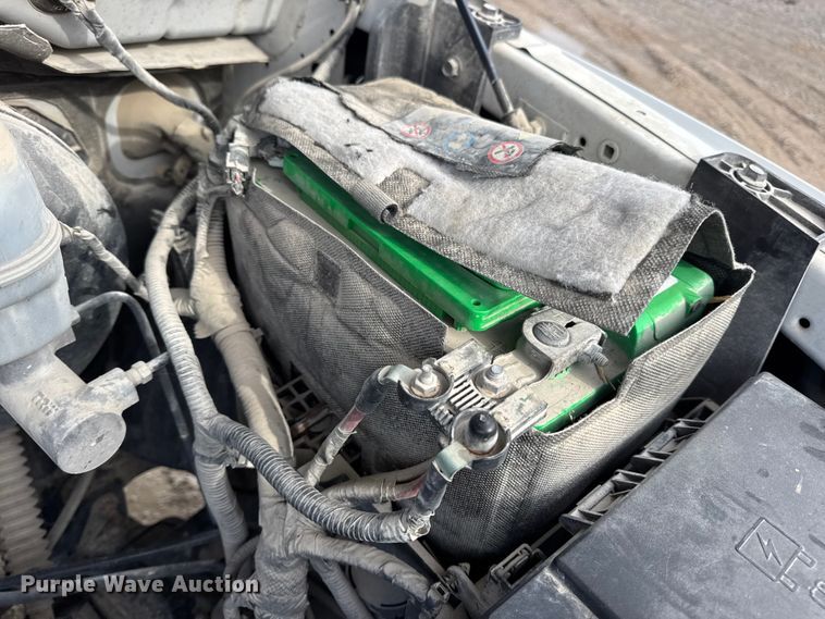 image for item EN0784 2013 RAM 1500 Ext. Cab pickup truck