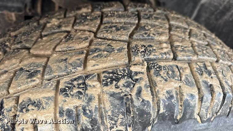 image for item EN0784 2013 RAM 1500 Ext. Cab pickup truck