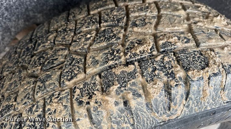 image for item EN0784 2013 RAM 1500 Ext. Cab pickup truck