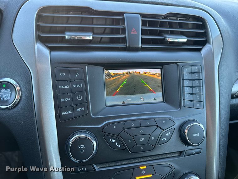 image for item EN0786 2018 Ford Fusion Sedan