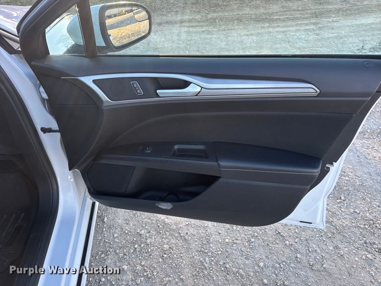 image for item EN0786 2018 Ford Fusion Sedan