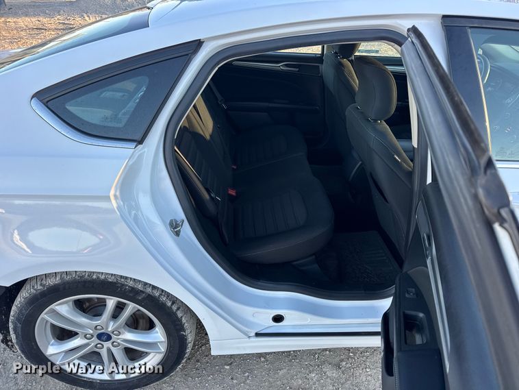 image for item EN0786 2018 Ford Fusion Sedan