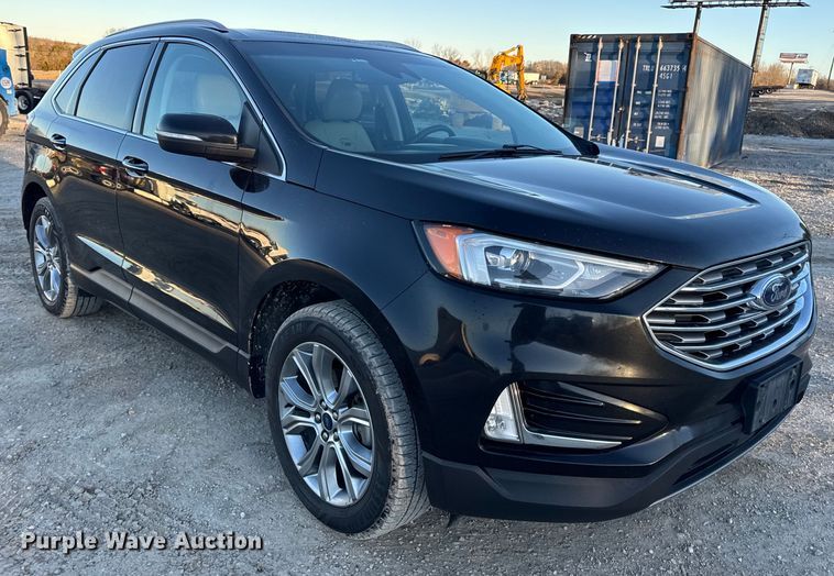 image for item EN0787 2019 Ford Edge Titanium SUV