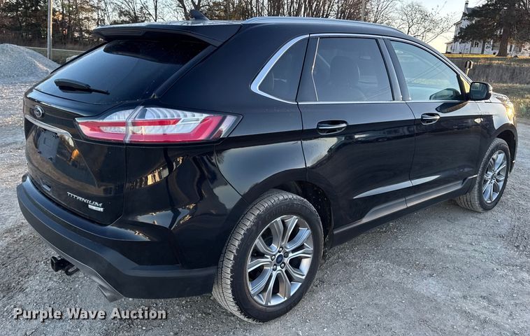 image for item EN0787 2019 Ford Edge Titanium SUV