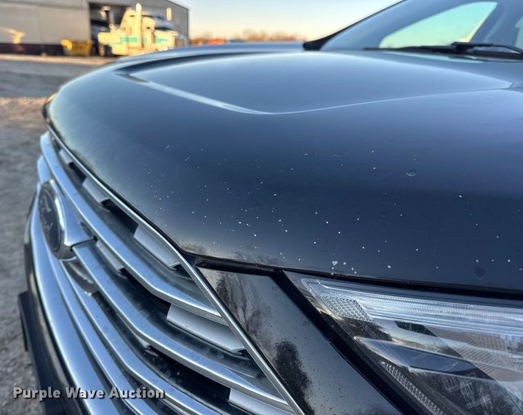 image for item EN0787 2019 Ford Edge Titanium SUV