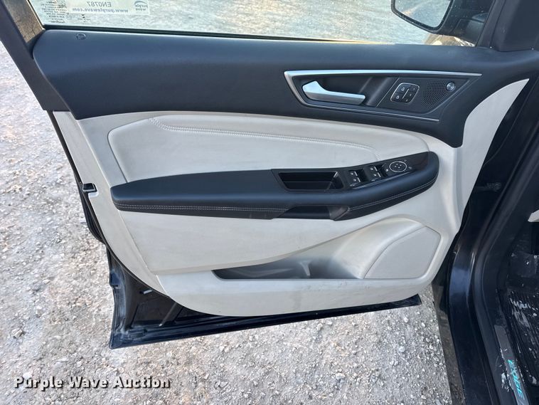 image for item EN0787 2019 Ford Edge Titanium SUV