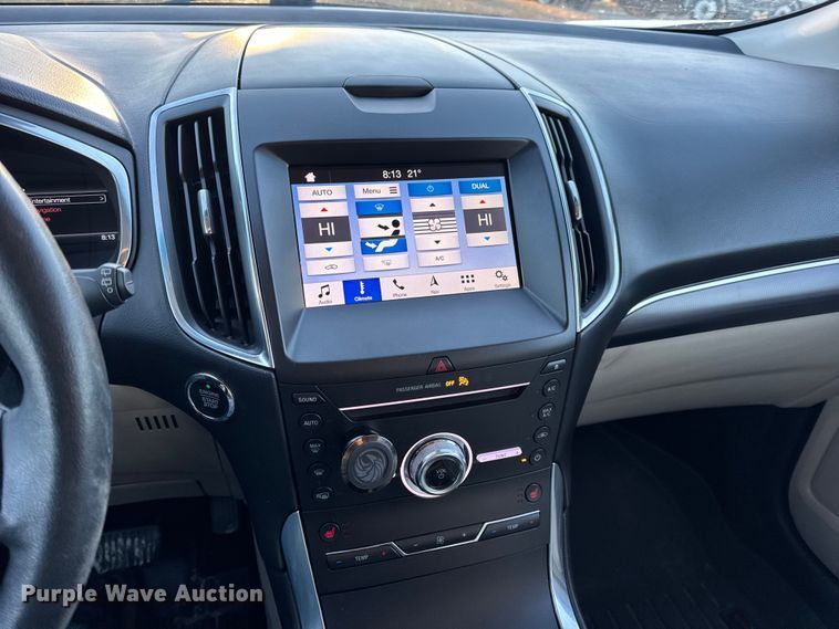 image for item EN0787 2019 Ford Edge Titanium SUV