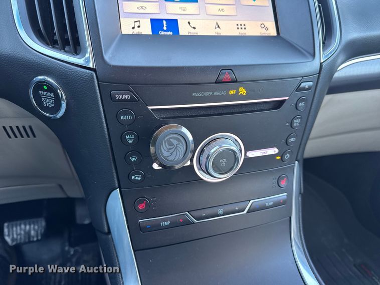 image for item EN0787 2019 Ford Edge Titanium SUV