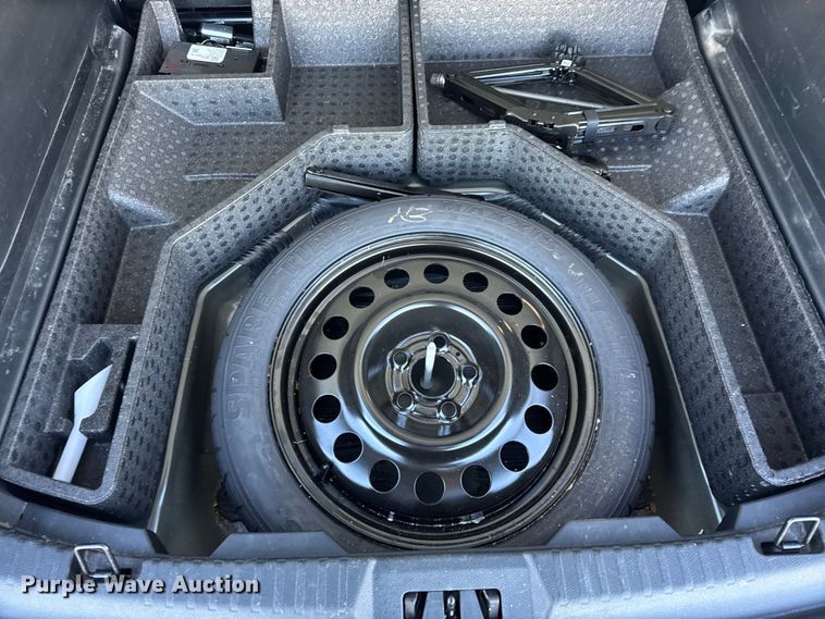 image for item EN0787 2019 Ford Edge Titanium SUV