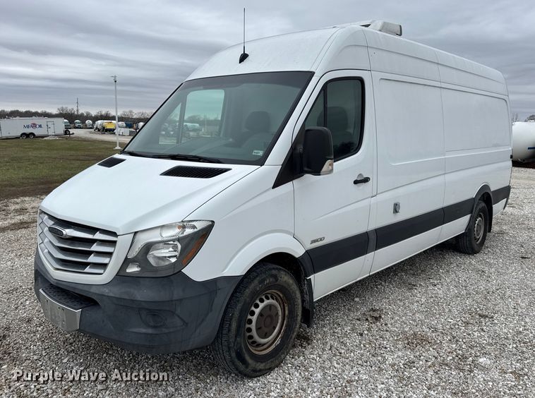 image for item EN0800 2014 Mercedes-Benz Sprinter 2500 refrigerated van