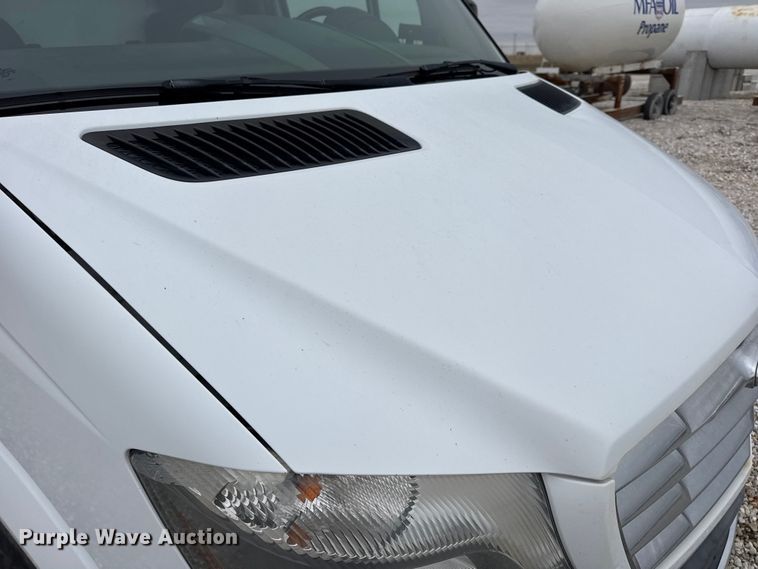 image for item EN0800 2014 Mercedes-Benz Sprinter 2500 refrigerated van