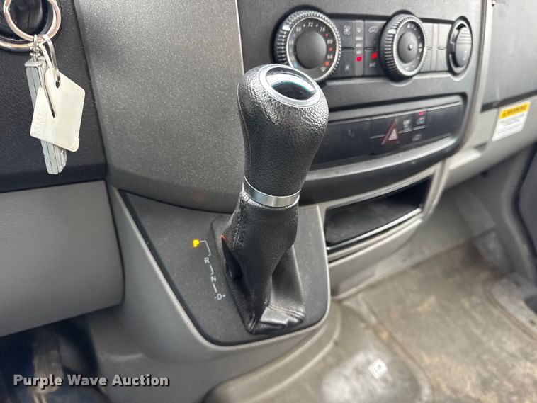 image for item EN0800 2014 Mercedes-Benz Sprinter 2500 refrigerated van