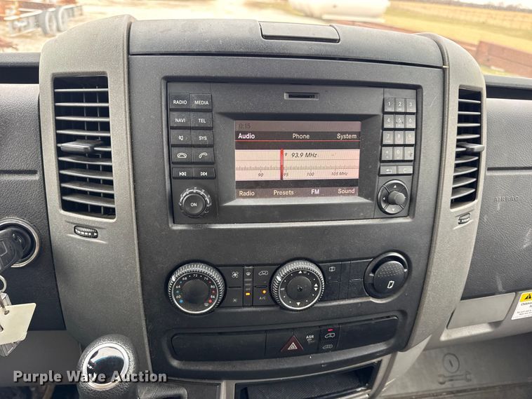 image for item EN0800 2014 Mercedes-Benz Sprinter 2500 refrigerated van