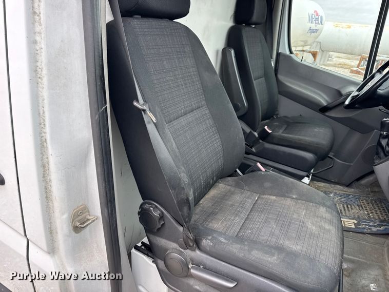 image for item EN0800 2014 Mercedes-Benz Sprinter 2500 refrigerated van