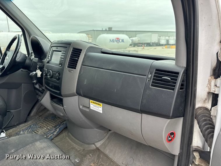 image for item EN0800 2014 Mercedes-Benz Sprinter 2500 refrigerated van