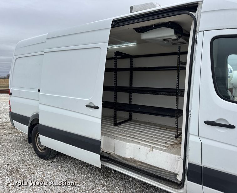 image for item EN0800 2014 Mercedes-Benz Sprinter 2500 refrigerated van