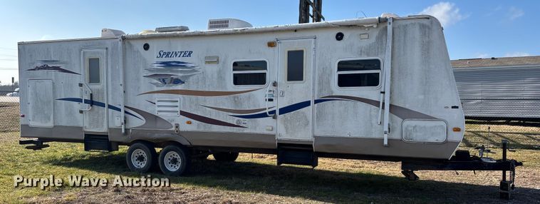 image for item EN5934 2007 Sprinter camper