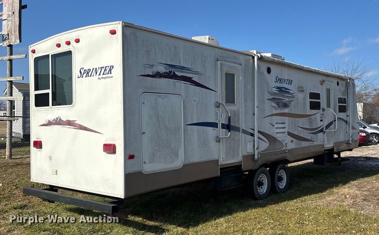 image for item EN5934 2007 Sprinter camper