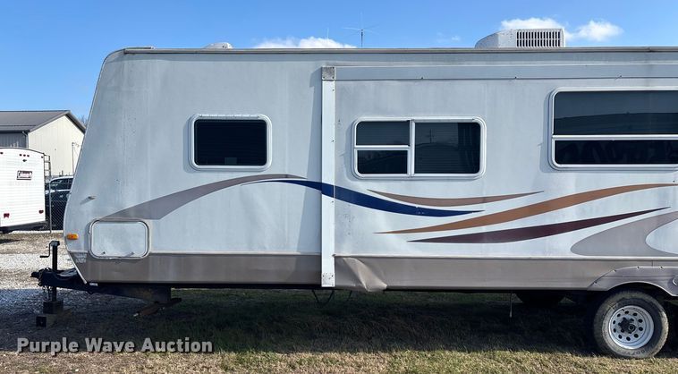 image for item EN5934 2007 Sprinter camper