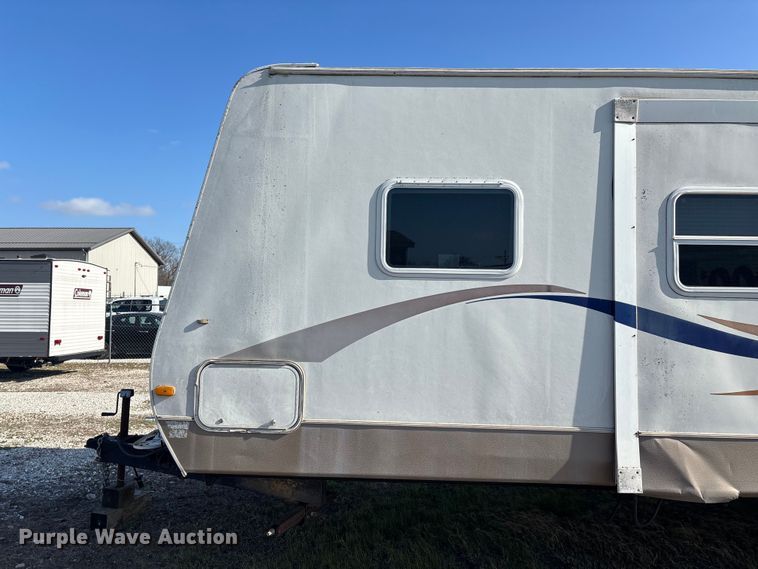 image for item EN5934 2007 Sprinter camper