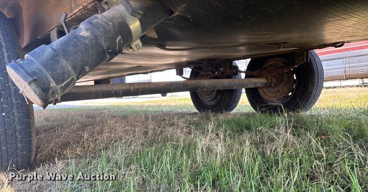 image for item EN5934 2007 Sprinter camper