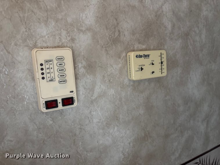 image for item EN5934 2007 Sprinter camper