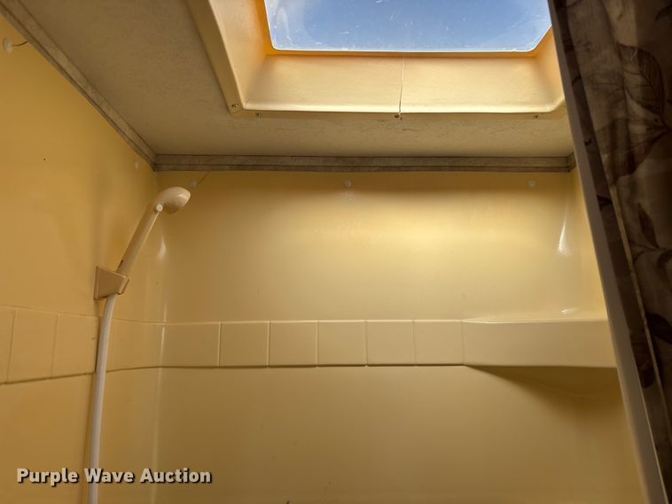 image for item EN5934 2007 Sprinter camper