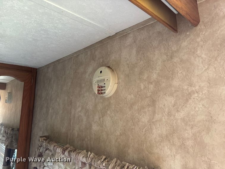 image for item EN5934 2007 Sprinter camper