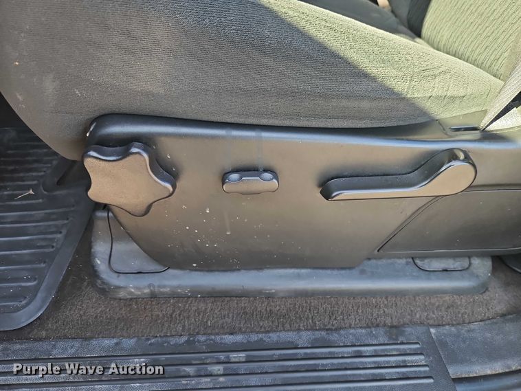 image for item EO4910 2007 Chevrolet Silverado 1500 Crew Cab pickup truck