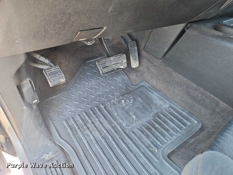 image for item EO4910 2007 Chevrolet Silverado 1500 Crew Cab pickup truck