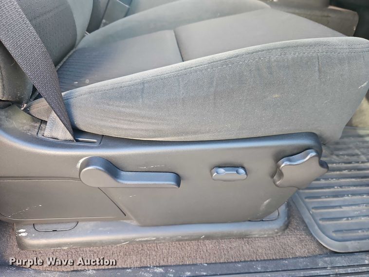 image for item EO4910 2007 Chevrolet Silverado 1500 Crew Cab pickup truck