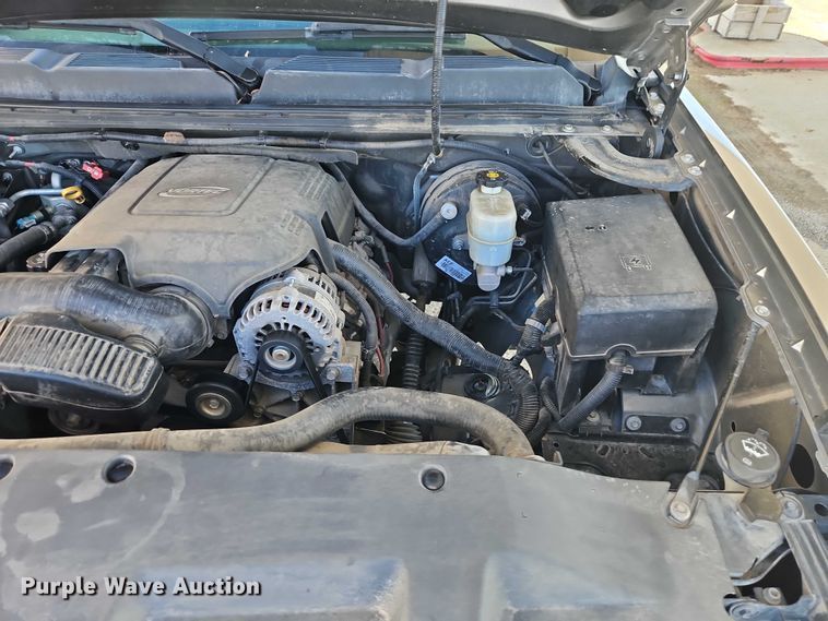 image for item EO4910 2007 Chevrolet Silverado 1500 Crew Cab pickup truck