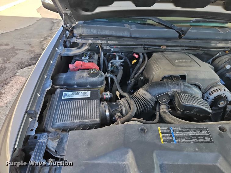 image for item EO4910 2007 Chevrolet Silverado 1500 Crew Cab pickup truck