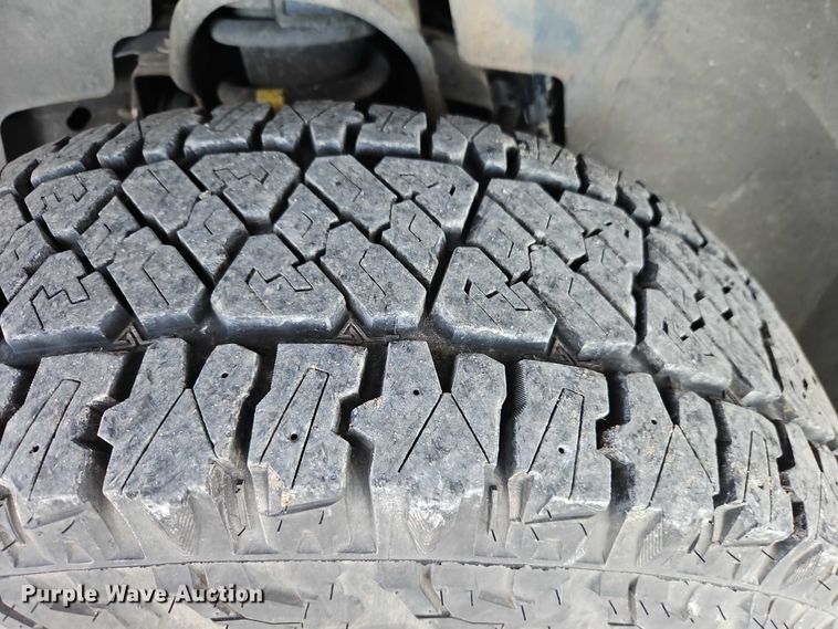 image for item EO4910 2007 Chevrolet Silverado 1500 Crew Cab pickup truck