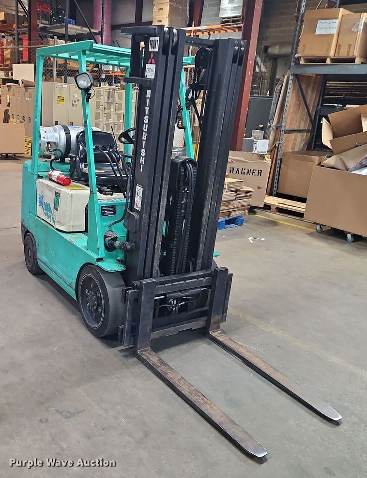 image for item EO4911 Mitsubishi FGC25 forklift