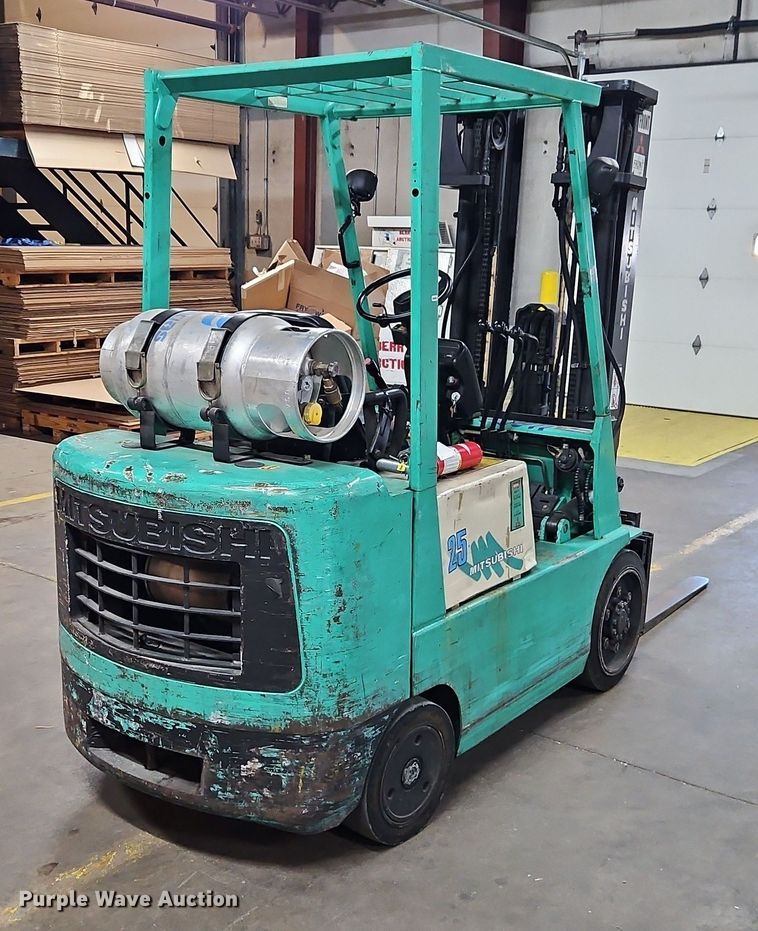 image for item EO4911 Mitsubishi FGC25 forklift