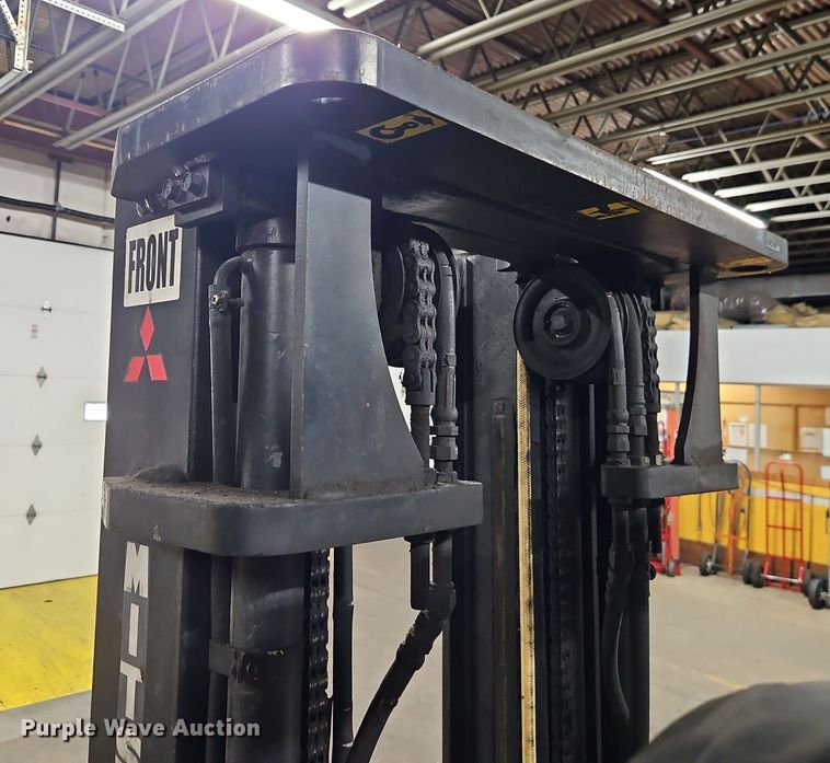 image for item EO4911 Mitsubishi FGC25 forklift